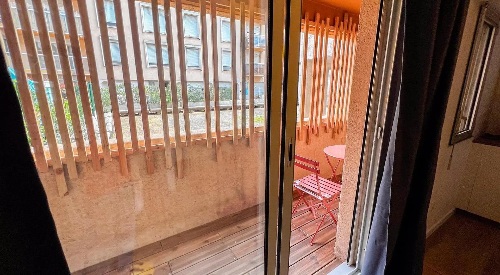 Parking Included - Clim - Terrace - Hypercentre Apartment Avignon